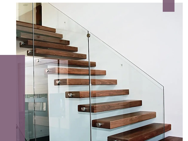 Стеклянные перила для лестницы в Туле от 14745 руб.