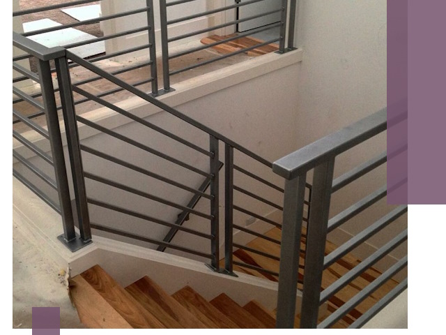 Изготовление поручней из металла и дерева в Туле